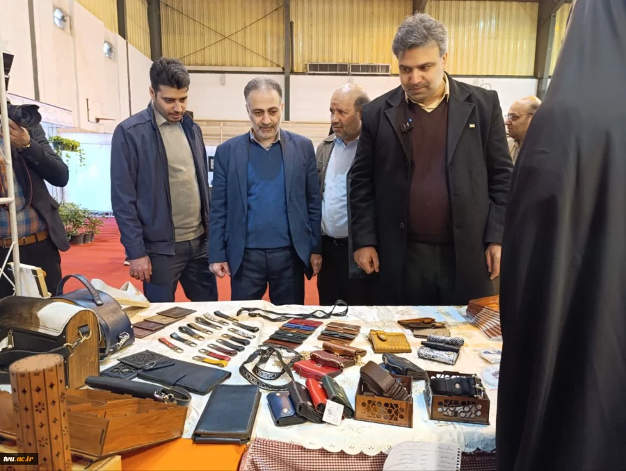 آیین رونمایی از هفتمین بازارچه دانشجویی با حضور رئیس دانشگاه فنی و حرفه‌ای 3