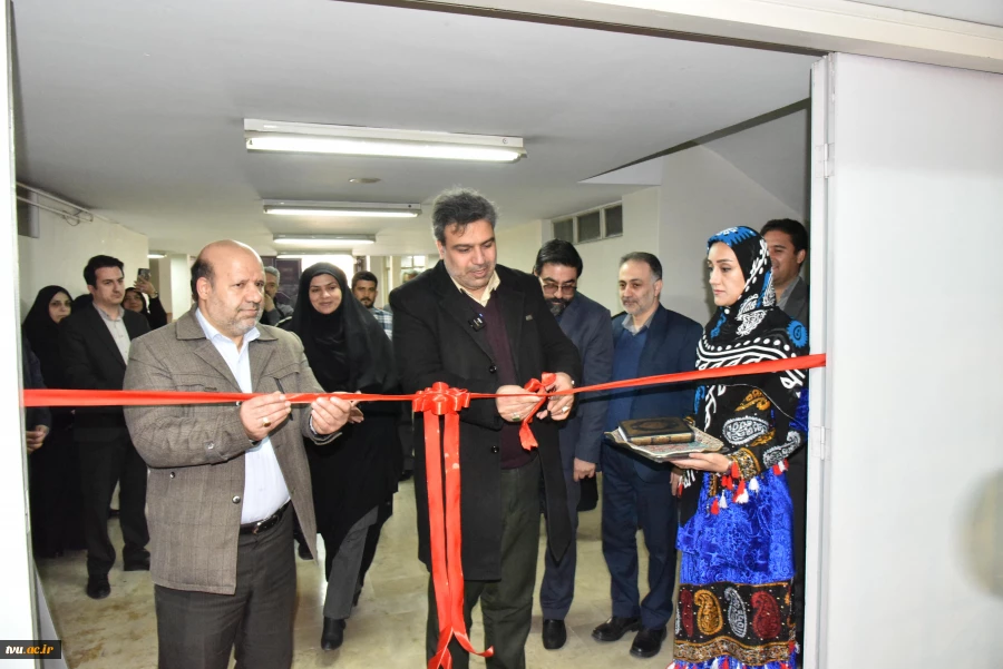 آیین رونمایی از هفتمین بازارچه دانشجویی با حضور رئیس دانشگاه فنی و حرفه‌ای 9