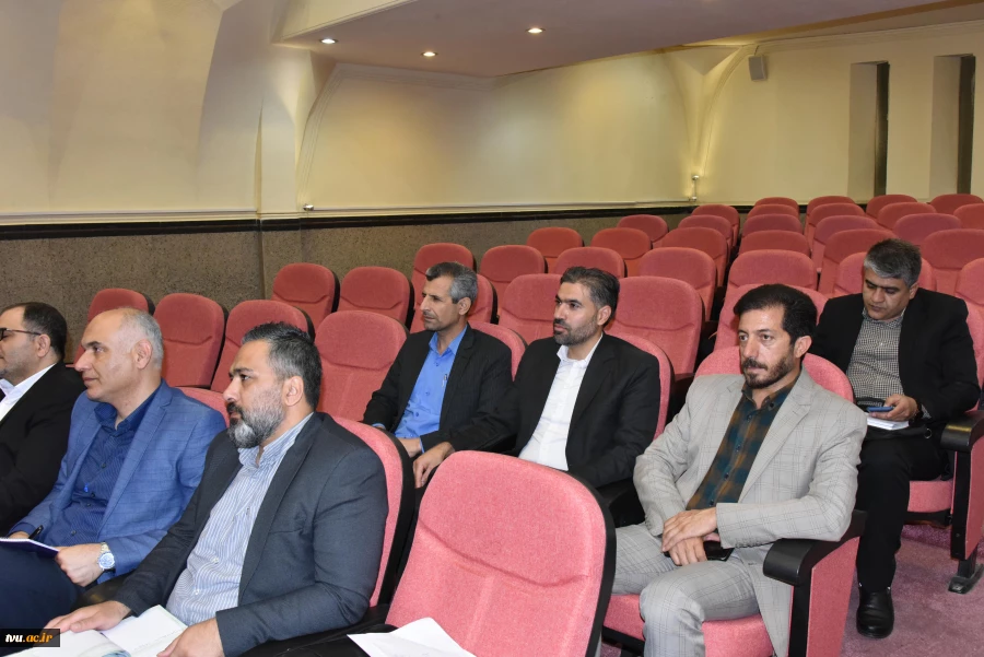 مدیرکل حوزه ریاست، روابط عمومی و هماهنگی امور استان‌ها در اولین نشست مسئولین روابط عمومی دانشگاه فنی و حرفه‌ای استان‌های کشور:

بهره‌مندی از ابزار هوشمند در حیطه فعالیت‌های روابط عمومی امری اجتناب‌ناپذیر است 4