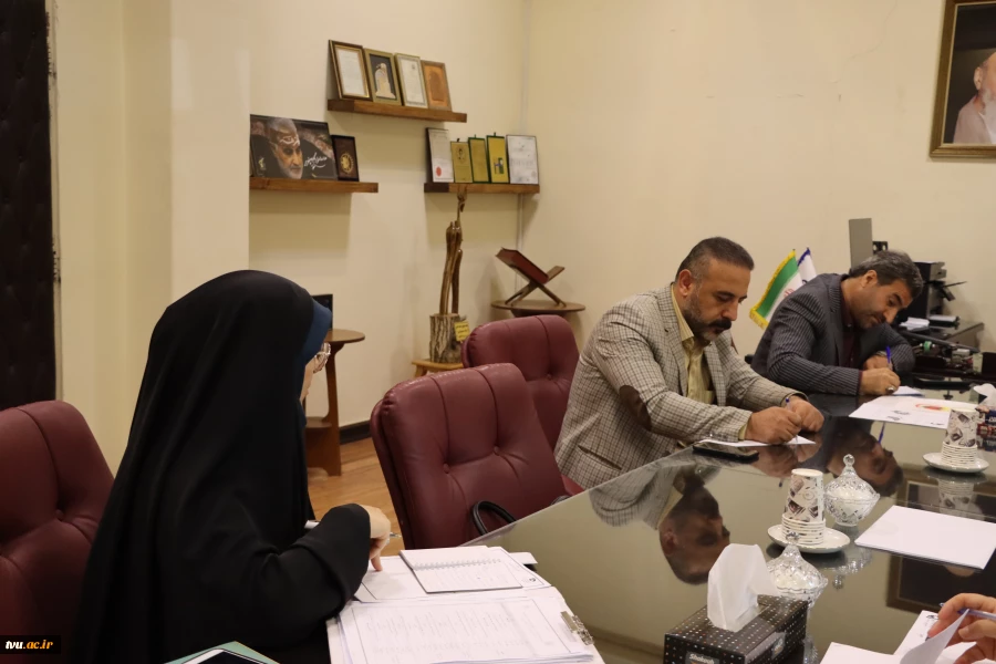 برگزاری سومین نشست هم اندیشی نمایندگان ستاد شاهد و ایثارگر دانشکده ها و آموزشکده های دانشگاه فنی و حرفه ای استان تهران 4