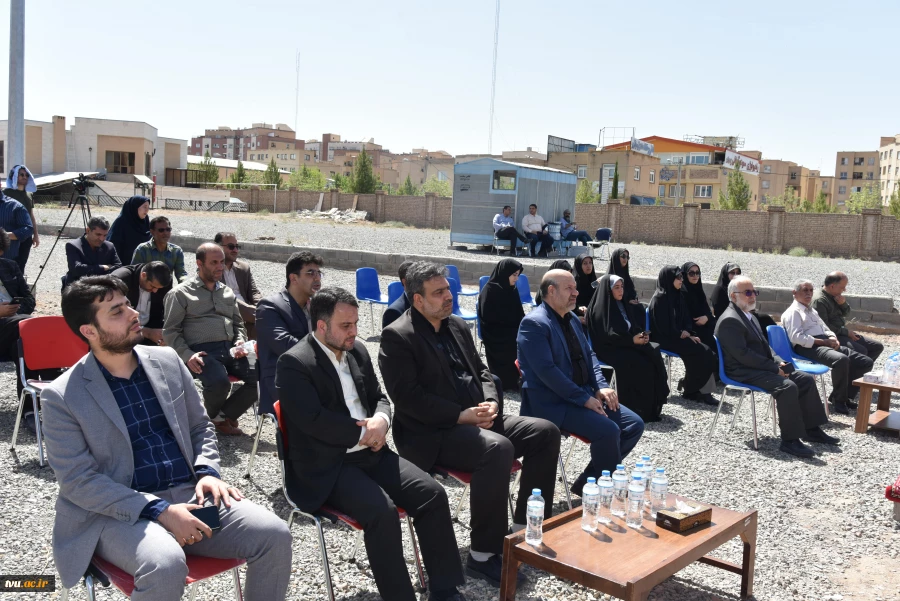 آیین کلنگ‌زنی مسجد خیرساز(مرحوم حاج علی وکیل) در آموزشکده فنی و حرفه‌ای دختران قم با حضور ریاست دانشگاه فنی و حرفه‌ای کشور 3