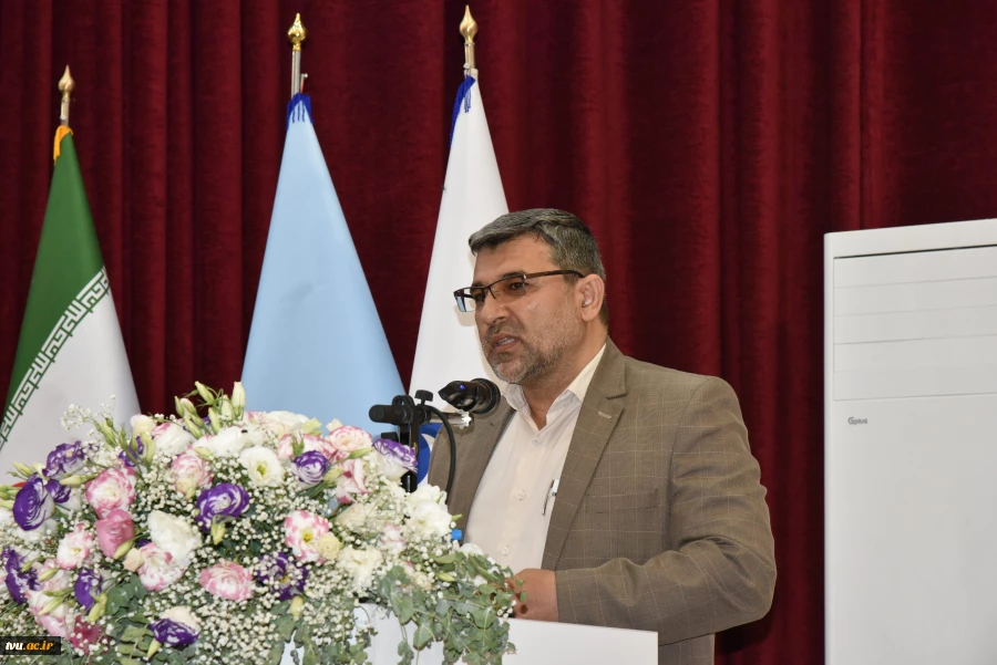 با حضور معاون فرهنگی و دانشجویی و مدیران‌کل این حوزه برگزار شد:

تشریح سیاست‌ها و برنامه‌های معاونت فرهنگی و دانشجویی در دومین پنل تخصصی اجلاس سراسری رؤسای دانشکده‌ها و آموزشکده‌های دانشگاه فنی و حرفه‌ای 6