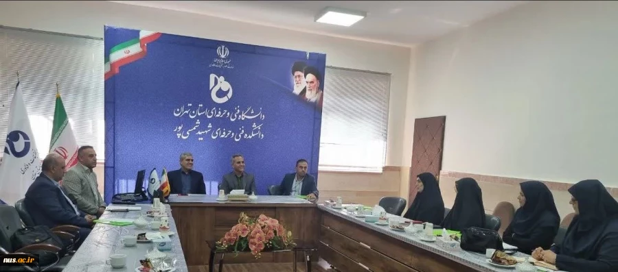 برگزاری نشست هم اندیشی رابطین ستاد شاهد و ایثارگر دانشگاه ملی و مهارت استان تهران در آستانه سال تحصیلی  3