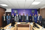 دکتر غلامرضا زمانی، طی حکمی سرپرست معاونت اداری، مالی و مدیریت منابع دانشگاه  را منصوب کرد:

آقای مجید قادری رهقی به عنوان سرپرست معاونت اداری، مالی و مدیریت منابع دانشگاه منصوب شد 12