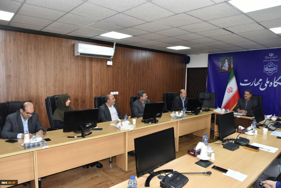 با حضور دکتر زمانی، سرپرست دانشگاه ملی مهارت؛

آیین تکریم و معارفه مدیرکل حوزه ریاست، روابط عمومی و هماهنگی امور استان‌ها صورت گرفت 4