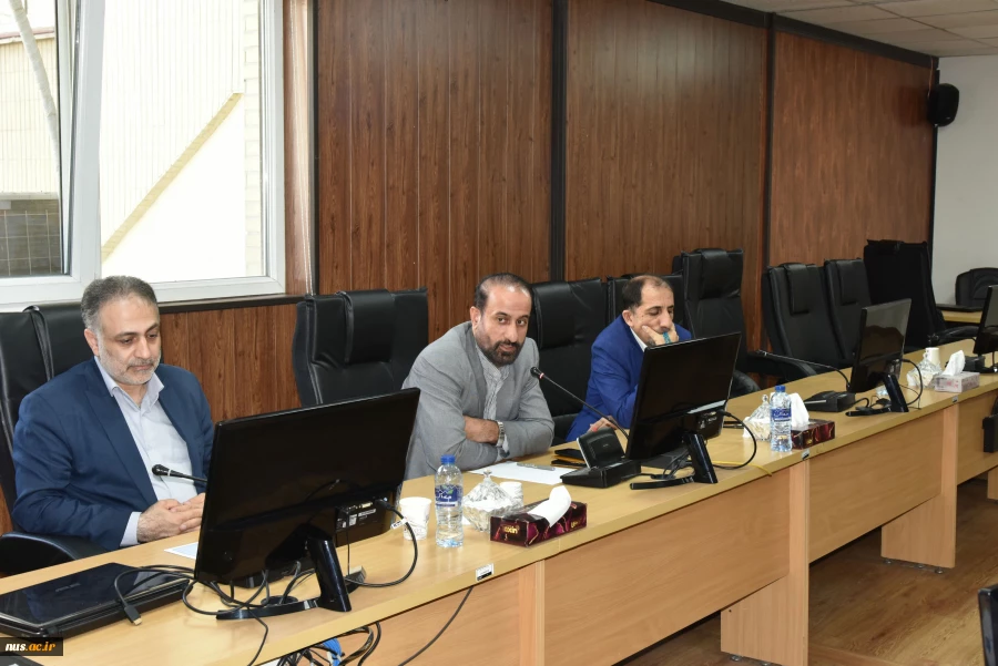 با حضور دکتر زمانی، سرپرست دانشگاه ملی مهارت؛

آیین تکریم و معارفه مدیرکل حوزه ریاست، روابط عمومی و هماهنگی امور استان‌ها صورت گرفت 14