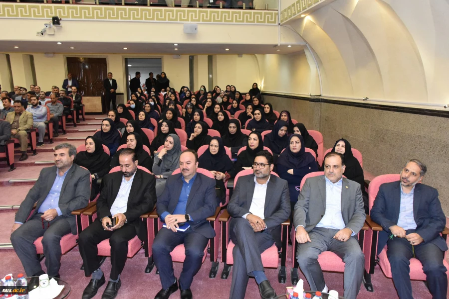 اولین نشست صمیمی سرپرست دانشگاه ملی مهارت با کارکنان سازمان مرکزی 9