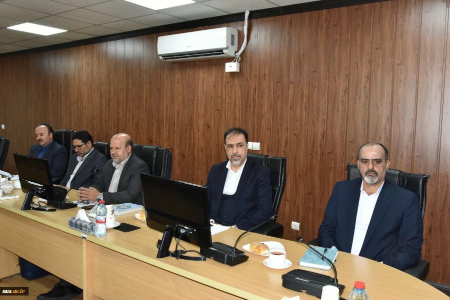 با حضور دکتر زمانی، سرپرست دانشگاه ملی مهارت؛

آیین تکریم و معارفه دو معاونت فرهنگی و دانشجویی و پژوهش و فناوری، همچنین مدیریت دفتر نظارت، ارزیابی و تضمین کیفیت دانشگاه برگزار شد 6