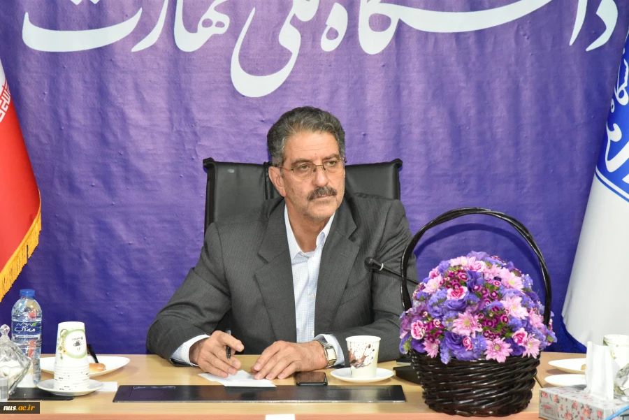 نشست سرپرست دانشگاه ملی مهارت کشور با نمایندگان ایثارگران دانشگاه 12