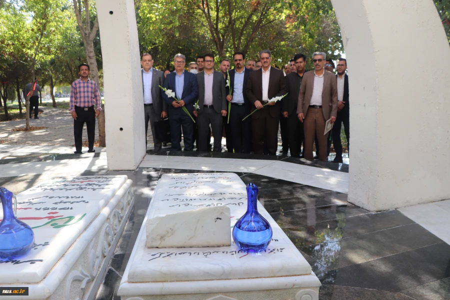 با حضور دکتر زمانی، سرپرست دانشگاه ملی مهارت؛

آیین تکریم و معارفه سرپرست دانشگاه ملی مهارت استان فارس برگزار شد. 3