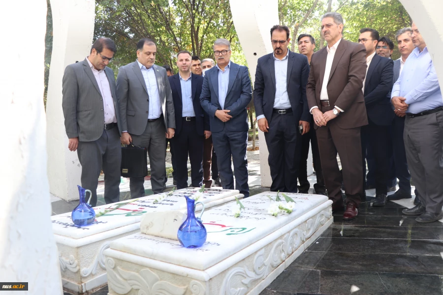 با حضور دکتر زمانی، سرپرست دانشگاه ملی مهارت؛

آیین تکریم و معارفه سرپرست دانشگاه ملی مهارت استان فارس برگزار شد. 3