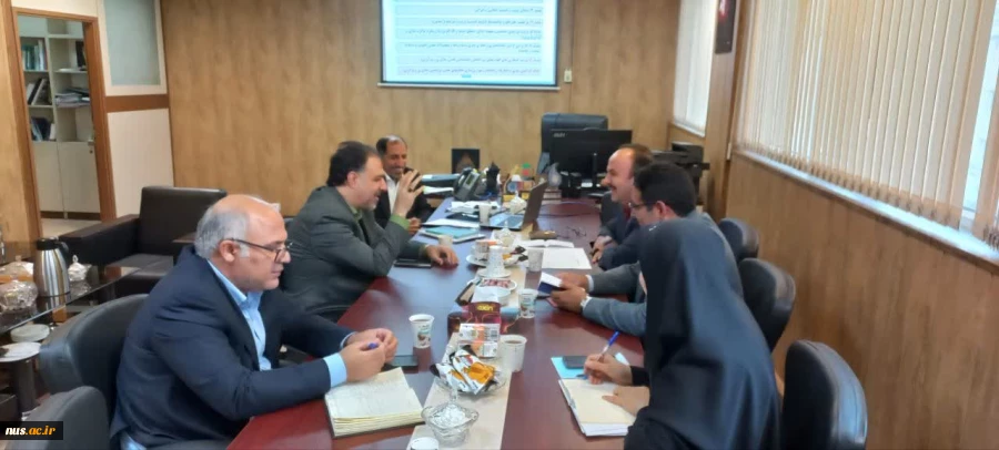 اولین جلسه بازنگری سند راهبردی دانشگاه ملی مهارت 5