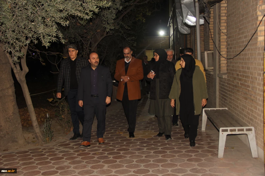 به مناسبت فرارسیدن روز دانشجو صورت گرفت؛

بازدید معاون اداری، مالی و مدیریت منابع بهمراه معاون پژوهش و فناوری دانشگاه ملی مهارت از دانشکده دختران ولیعصر(عج) تهران 2