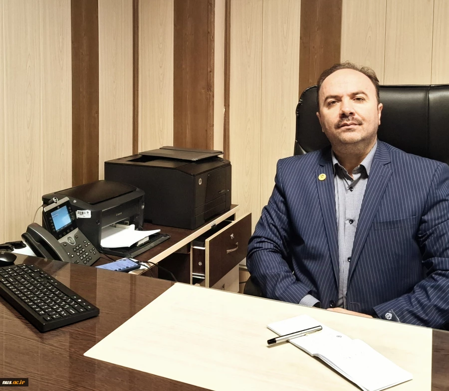 در گفتگو با دکتر احمدی 

برنامه‌های هفته پژوهش و فناوری دانشگاه ملی مهارت تشریح شد  2