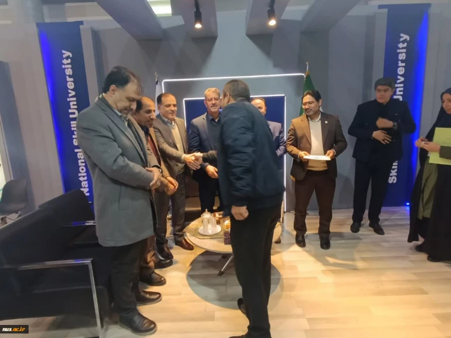 با حضور سرپرست دانشگاه ملی مهارت صورت گرفت:
تقدیر از پژوهشگران فناور و نوآوران دانشگاه ملی مهارت 5