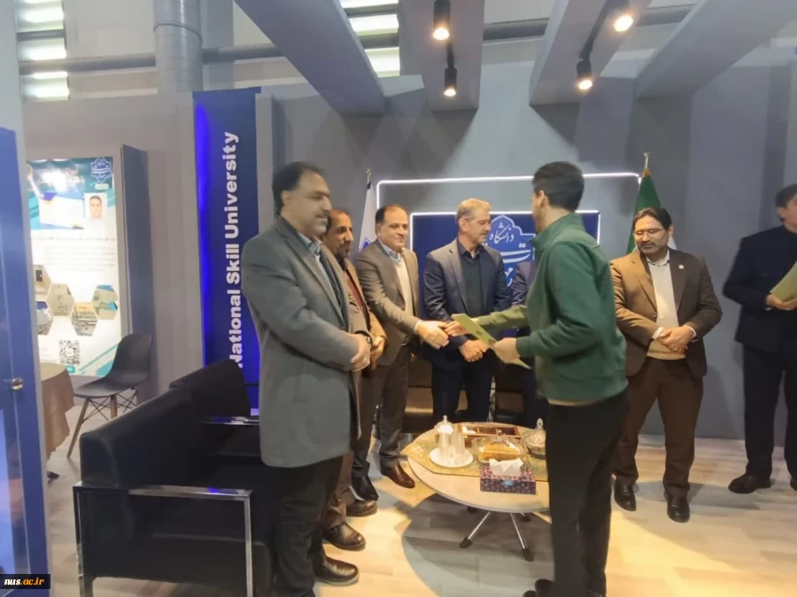 با حضور سرپرست دانشگاه ملی مهارت صورت گرفت:
تقدیر از پژوهشگران فناور و نوآوران دانشگاه ملی مهارت 8