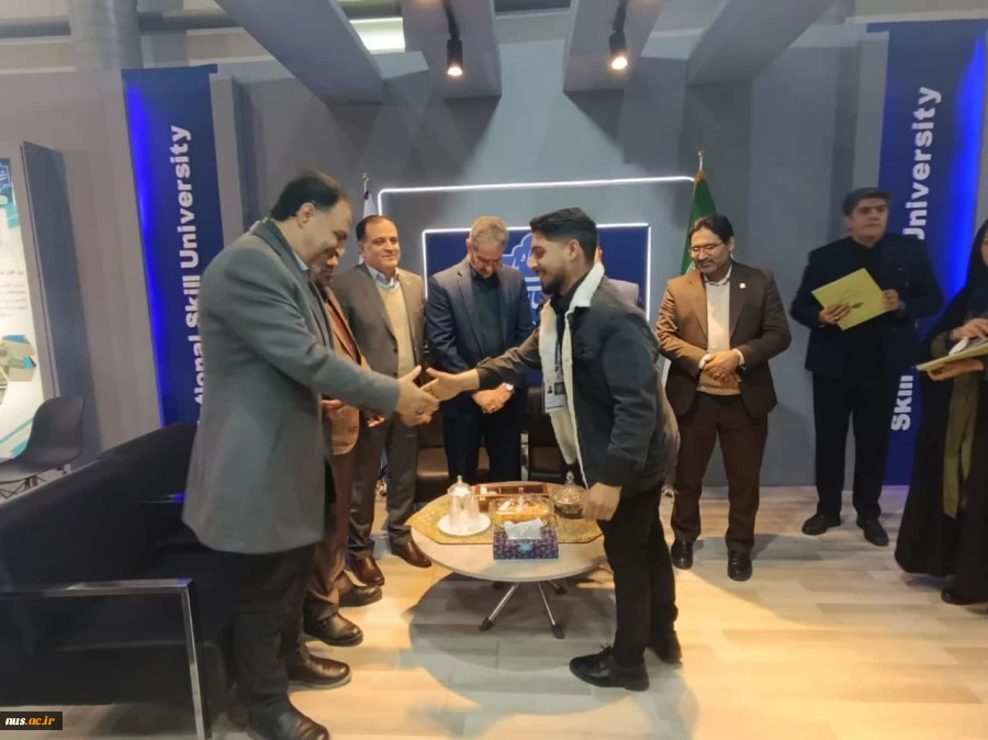 با حضور سرپرست دانشگاه ملی مهارت صورت گرفت:
تقدیر از پژوهشگران فناور و نوآوران دانشگاه ملی مهارت 13