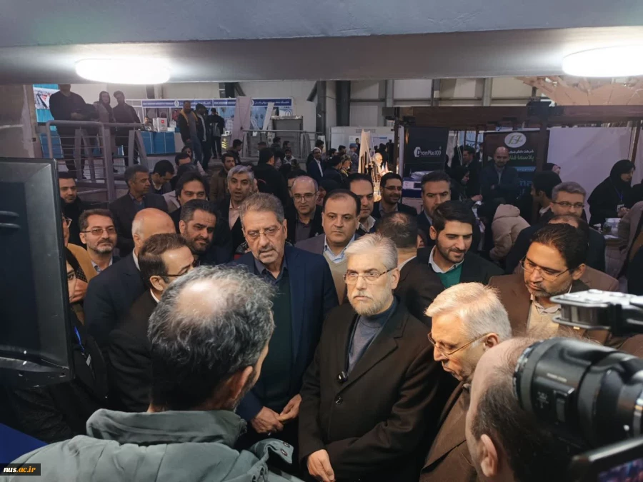 بازدید وزیر علوم، تحقیقات و فناوری از غرفه دانشگاه ملی مهارت در بیست و پنجمین نمایشگاه پژوهش، فناوری و فن‌بازار 7