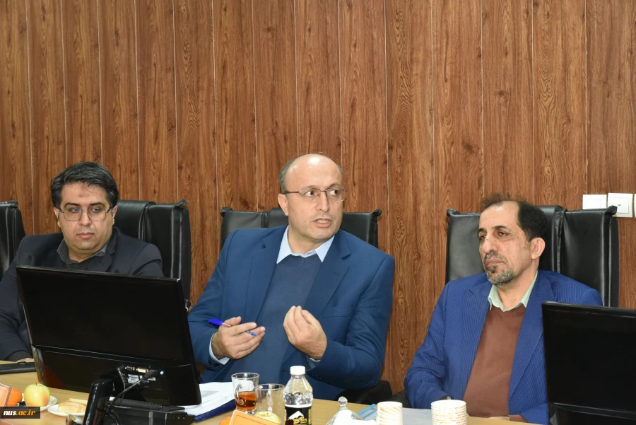 اولین نشست شورای دانشگاه ملی‌ مهارت با حضور دکتر زمانی، ریاست دانشگاه برگزار شد 18