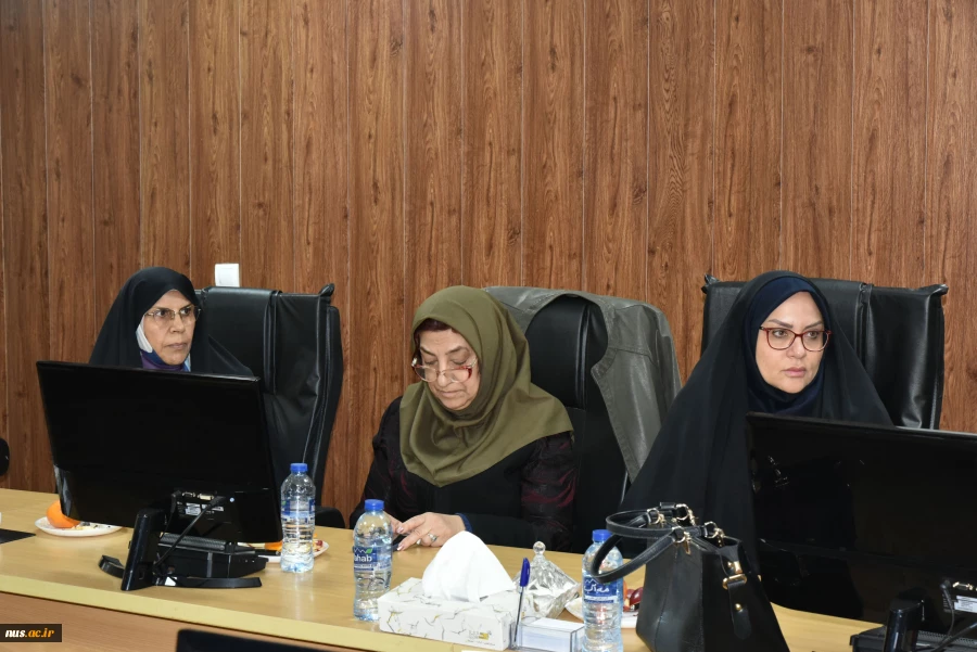 در راستای تکریم استادان بازنشسته دانشگاه‌ها؛

نشست سرپرست دانشگاه ملی مهارت با استادان بازنشسته دانشگاه ملی مهارت 3