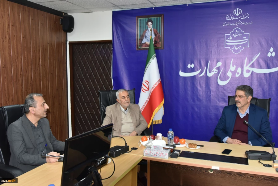 دیدار جمعی از اعضای بنیاد حامیان دانشگاه ملی مهارت با ریاست دانشگاه 4