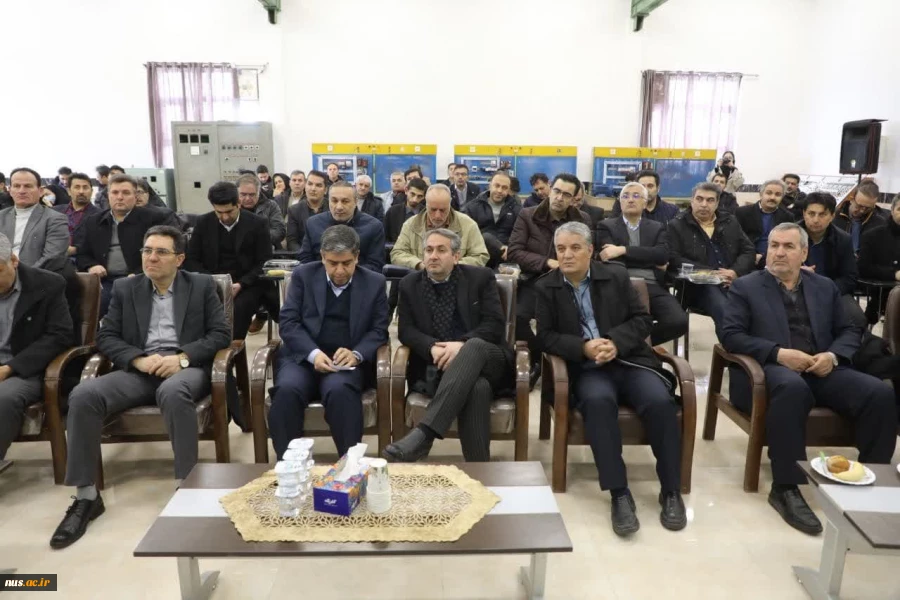 استاندار اردبیل در آیین افتتاح پروژه‌های عمرانی دانشگاه ملی مهارت، واحد استانی اردبیل:

تقویت دانشگاه ملی مهارت واحد استان اردبیل را با جدیت پیگیری خواهیم کرد 7