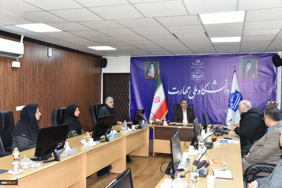 دیدار ریاست دانشگاه ملی مهارت با جمعی از نمایندگان نیروهای بند ذال دانشگاه 5