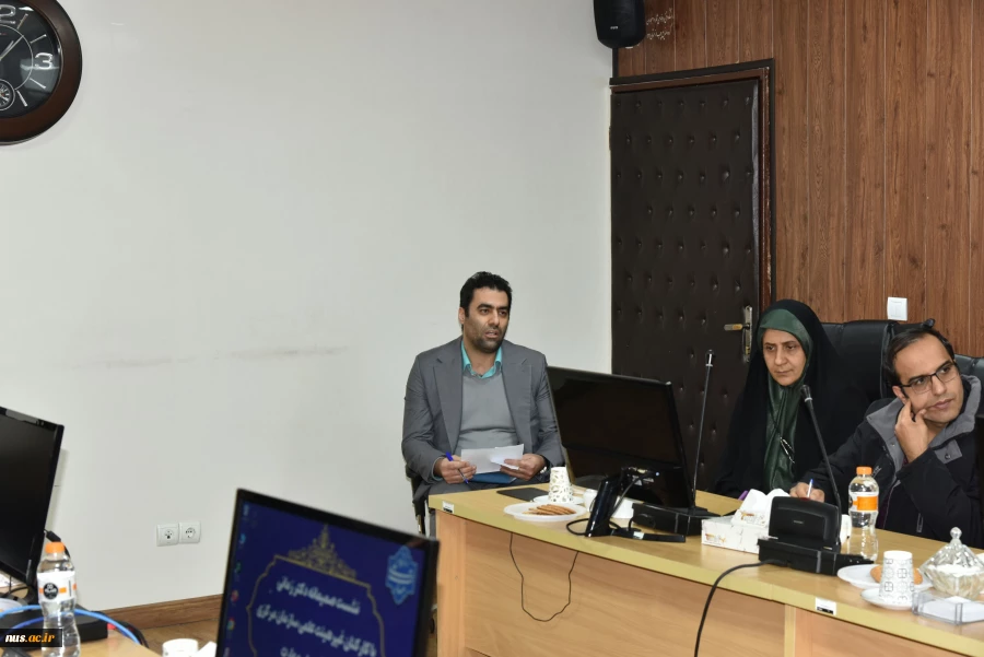 نشست صمیمانه دکتر زمانی
 با کارکنان غیرهیئت علمی سازمان مرکزی
 دانشگاه ملی مهارت 12