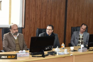 تقدیر نمایندگان اعضای هیئت علمی از رئیس دانشگاه ملی مهارت 2