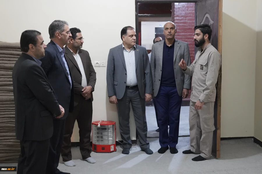 بازدید رئیس دانشگاه ملی مهارت و هیئت همراه از اردوی معنوی راهیان نور دانشجویان و موقعیت شهید دانیال رضازاده در خرمشهر 6