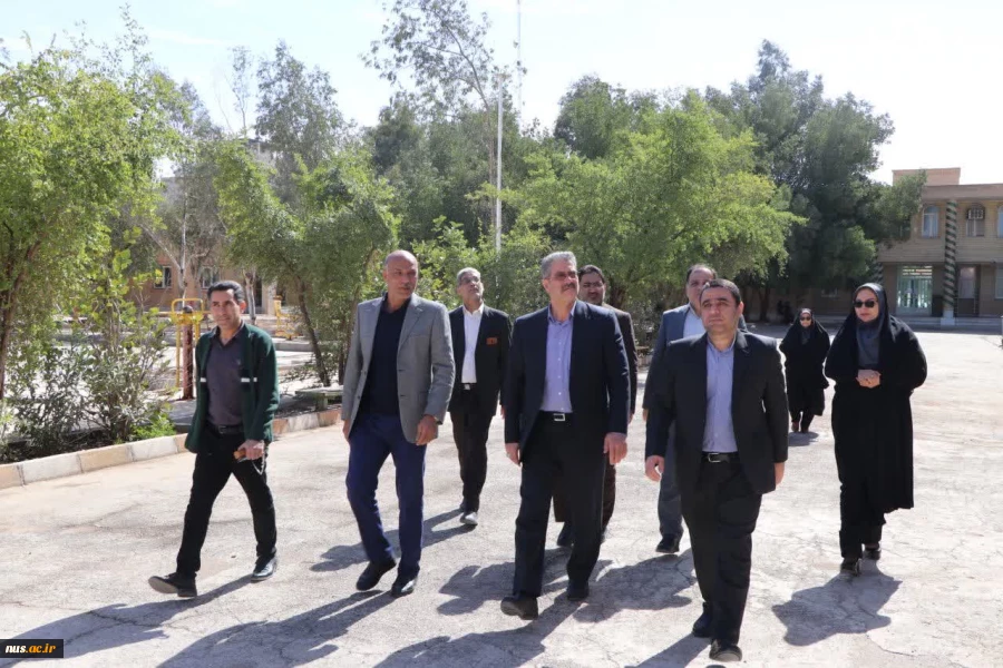 بازدید رئیس دانشگاه ملی مهارت از  آموزشکده دختران اهواز و پروژه نیمه‌تمام خیرساز در آموزشکده 7