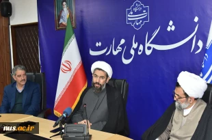 با حضور حجت‌الاسلام و المسلمین دکتر مصطفی رستمی، دکتر زمانی و اعضای هیئت رئیسه دانشگاه برگزار شد:

مراسم معارفه مسئول نهاد نمایندگی مقام معظم رهبری در دانشگاه ملی مهارت 13