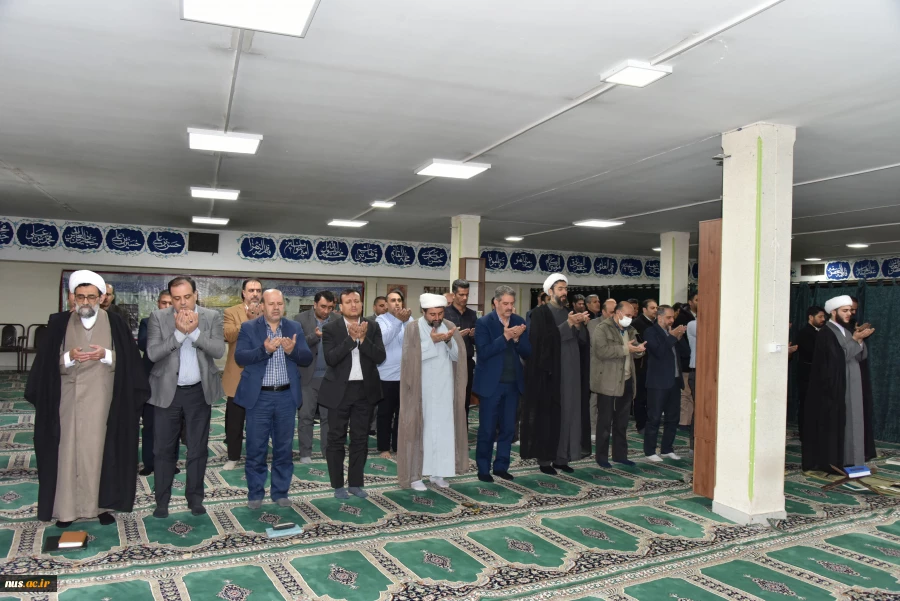 با حضور حجت‌الاسلام و المسلمین دکتر مصطفی رستمی، دکتر زمانی و اعضای هیئت رئیسه دانشگاه برگزار شد:

مراسم معارفه مسئول نهاد نمایندگی مقام معظم رهبری در دانشگاه ملی مهارت 21