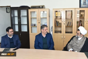 با حضور حجت‌الاسلام و المسلمین دکتر مصطفی رستمی، دکتر زمانی و اعضای هیئت رئیسه دانشگاه برگزار شد:

مراسم معارفه مسئول نهاد نمایندگی مقام معظم رهبری در دانشگاه ملی مهارت 23
