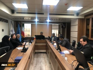 با هدف هماهنگی و یکپارچگی هرچه بیشتر تعامل با نمایندگان محترم مجلس شورای اسلامی؛ 

نخستین جلسه رابطین امور مجلس به ریاست دکتر سفاهن، معاون حقوقی، لوایح و امور مجلس برگزار شد.
 2