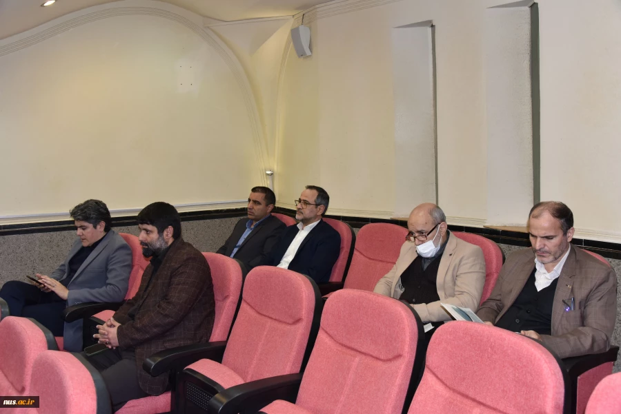 در دهمین روز از ماه مبارک رمضان برگزار شد:

محفل انس با قرآن در دانشگاه ملی مهارت با حضور استادان قرآنی و قاریان بین‌المللی 9