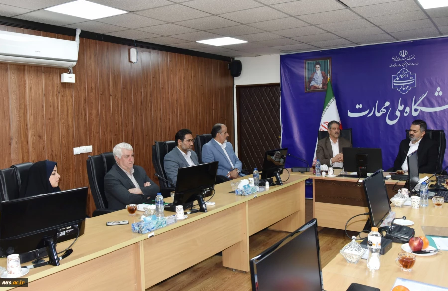 انعقاد قرارداد مشارکت بین دانشگاه ملی مهارت و مجموعه ورزشی ـ فرهنگی چادرملو اردکان 5