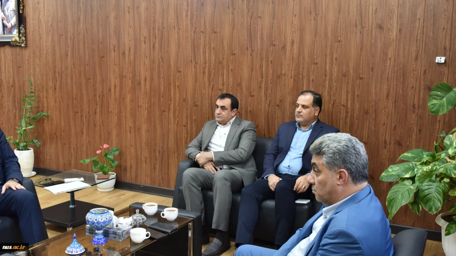 دیدار و گفت‌وگوی دکتر زمانی، رئیس دانشگاه ملی مهارت و دکتر فخر موسوی، مدیرکل حوزه ریاست، روابط عمومی و هماهنگی امور مجلس و استان‌ها بادکتر سفاهن معاون حقوقی، لوایح و امور مجلس، دکتر نیک فر، مدیرکل امور  مجلس وزارت علوم، تحقیقات و فناوری و دکتر سعید رحمت ز