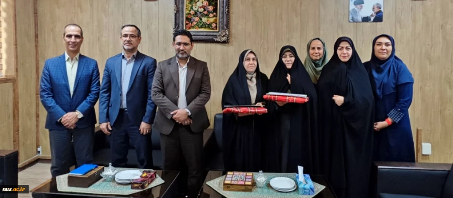تقدیر معاون فرهنگی، دانشجویی از همکاران حوزه مشاوره به مناسبت روز جهانی روانشناس و مشاور
 2