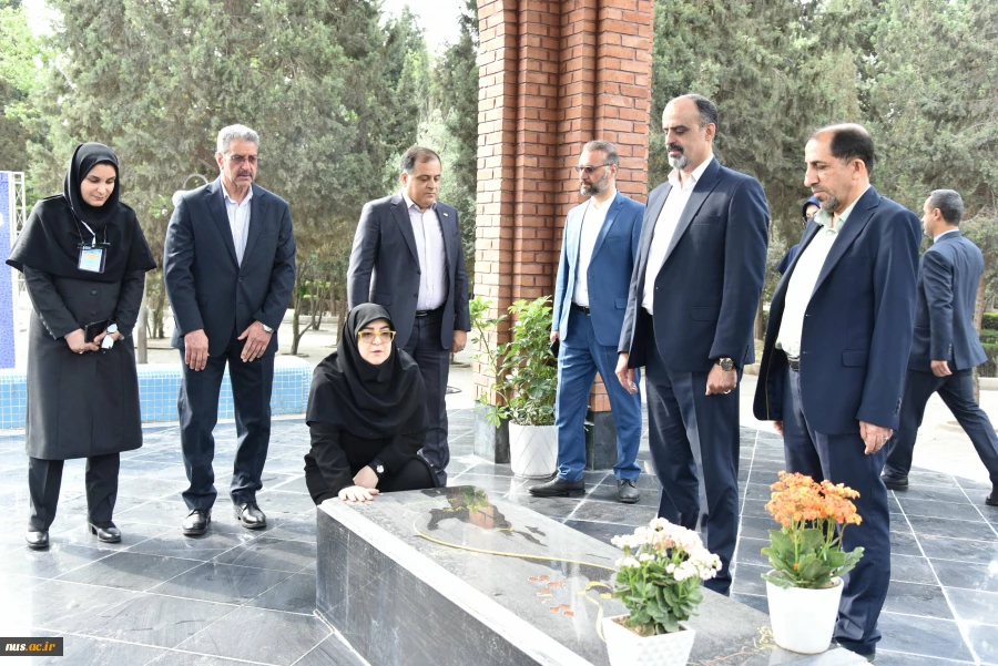 دکتر مهاجرانی، سخنگوی دولت چهاردهم:

در ایجاد مهارت‌ها و توسعه محتوای آموزشی در دانشگاه ملی مهارت، متناسب با رویکردها و ابزارهای نوین، توجه به اقلیم متنوع استان‌ها الزامی است 2