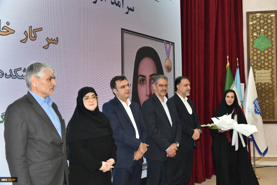 با حضور دکتر سیمایی و دکتر مهاجرانی در اجلاس رؤسای دانشکده‌ها و آموزشکده‌‌های دانشگاه ملی مهارت: 

تجلیل از سرآمدان آموزشی دانشگاه ملی مهارت 13