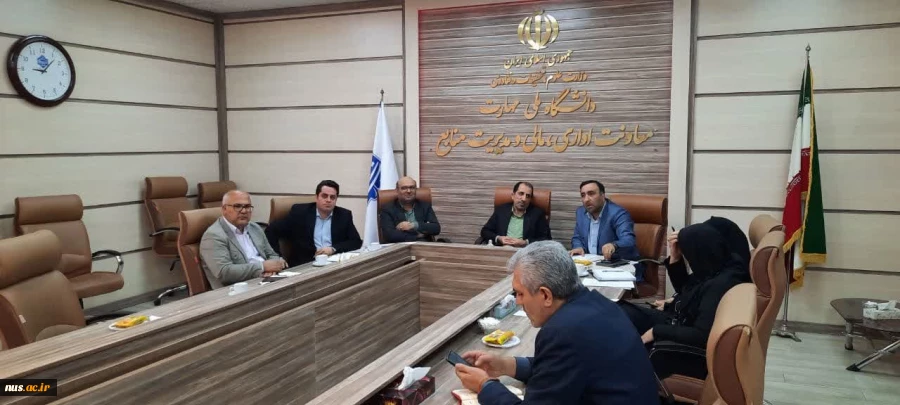 برگزاری جلسه کمیته راهبری مرکز نظارت، ارزیابی و تضمین کیفیت دانشگاه با حضور رؤسای استان های البرز-کرمانشاه وهمدان . 4