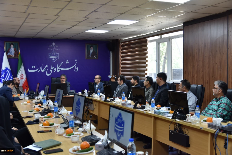حضور دکتر زمانی در نشست هم‌اندیشی فرماندهان حوزه و پایگاه‌های مقاومت بسیج کارمندان دانشگاه ملی مهارت 5