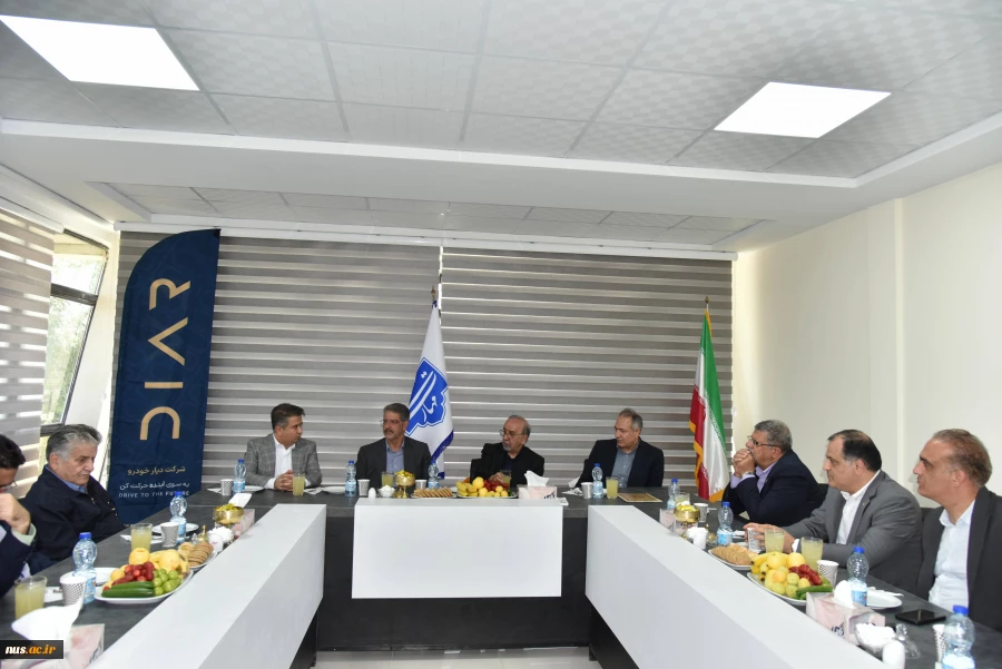 در راستای گسترش تعاملات ارتباط با صنعت صورت گرفت:

امضای تفاهم‌نامه مشترک بین دانشگاه ملی مهارت و شرکت دیارخودرو 8
