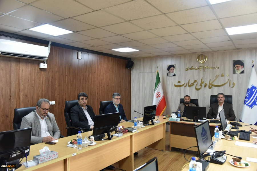 در راستای توسعه همکاری‌های علمی و صنعتی صورت گرفت؛

 امضای تفاهم نامه همکاری مشترک بین دانشگاه ملی مهارت و  نظام مهندسی کشاورزی و منابع طبیعی کشور
 2