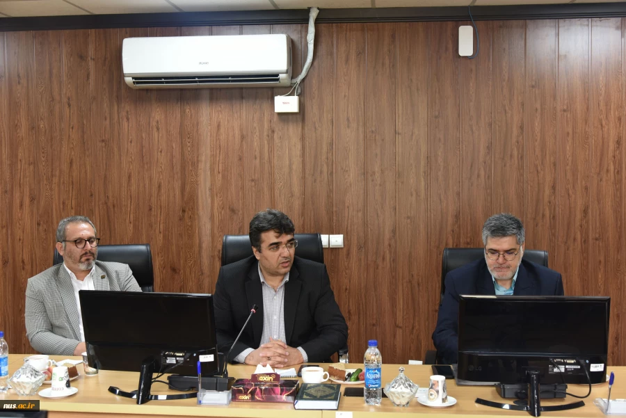 در راستای توسعه همکاری‌های علمی و صنعتی صورت گرفت؛

 امضای تفاهم نامه همکاری مشترک بین دانشگاه ملی مهارت و  نظام مهندسی کشاورزی و منابع طبیعی کشور
 2