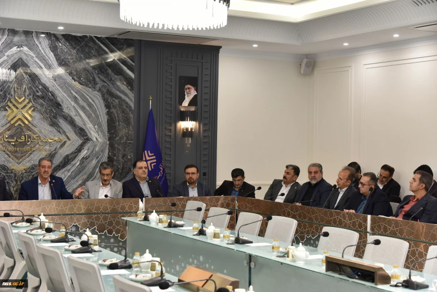 با حضور دکتر غلامرضا زمانی به امضا رسید؛

 تفاهم نامه همکاری مجمع کارآفرینان ایران و دانشگاه ملی مهارت 12