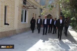 بازدید دکتر زمانی، رئیس دانشگاه ملی مهارت از خوابگاه آموزشکده‌ دختران کاشان 2