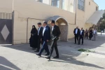 بازدید دکتر زمانی، رئیس دانشگاه ملی مهارت از خوابگاه آموزشکده‌ دختران کاشان 3