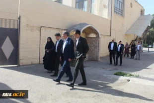 بازدید دکتر زمانی، رئیس دانشگاه ملی مهارت از خوابگاه آموزشکده‌ دختران کاشان 3